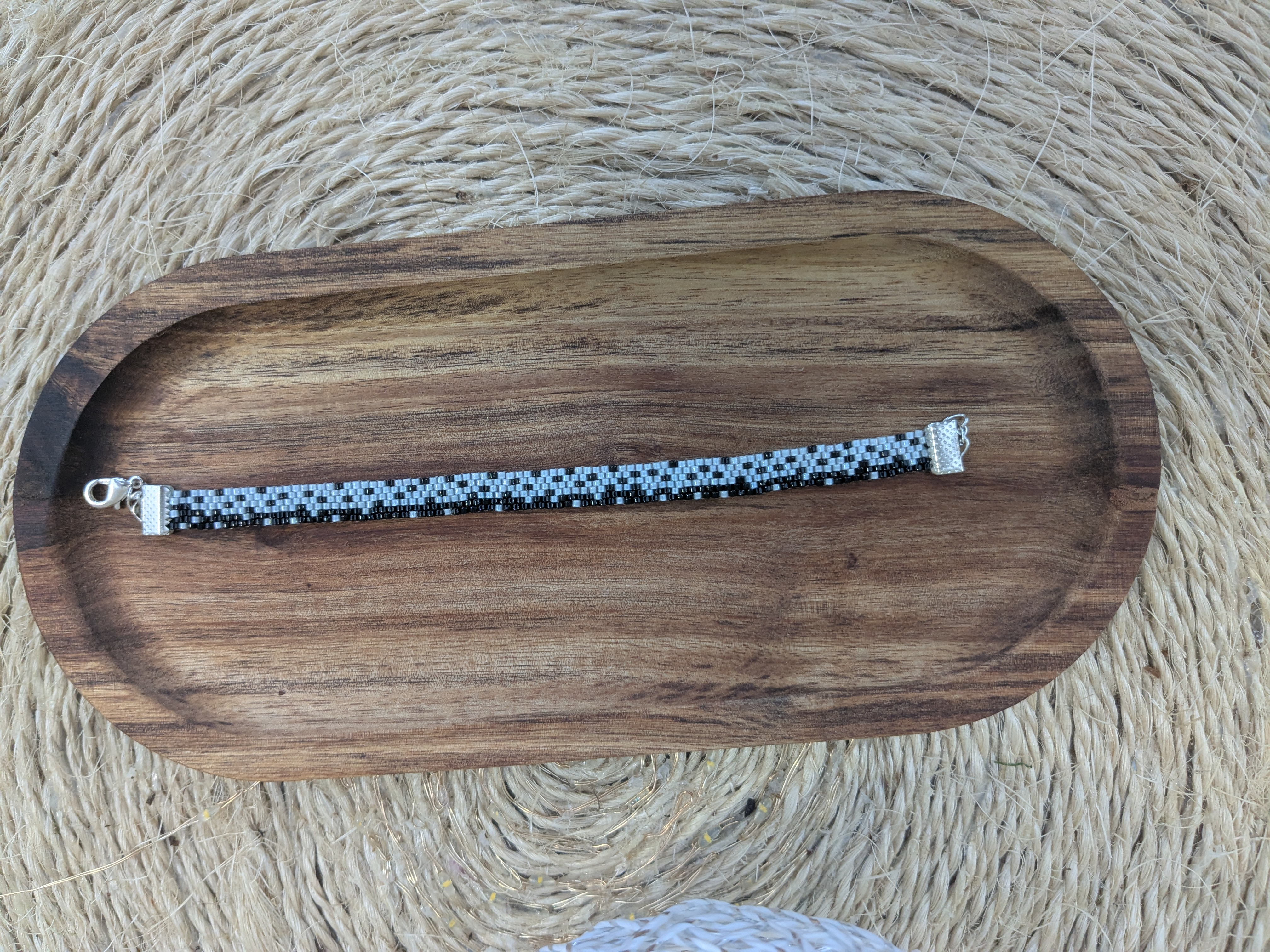 Bracelet tressé en perles Miyuki - Noir et Blanc - Image 2